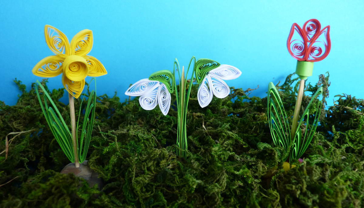 Jarné kvietky - narcis, snežienka a tulipán